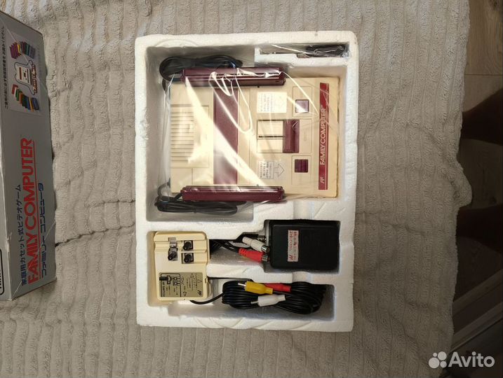 Nintendo famicom + AV mod