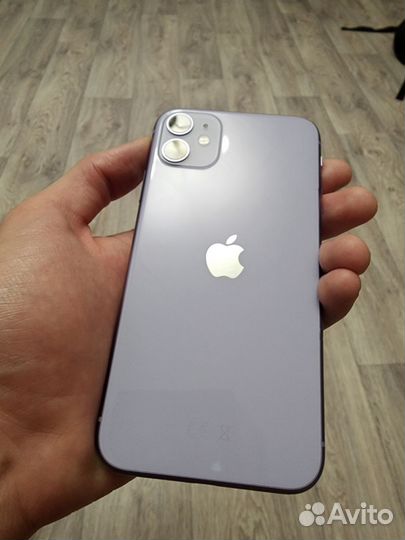 iPhone 11, 64 ГБ