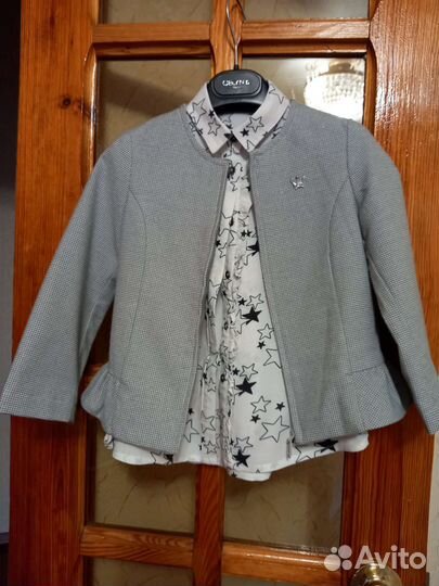 Пиджак И блузка mayoral 4-5 лет