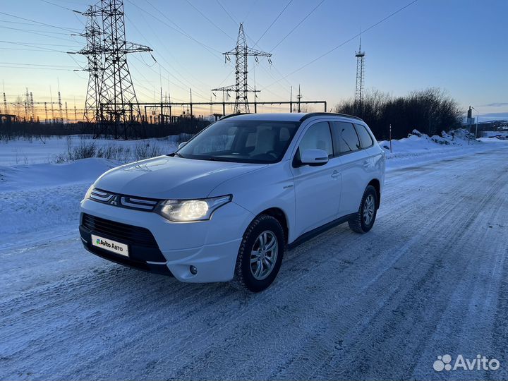 Mitsubishi Outlander 2.4 CVT, 2013, 170 384 км