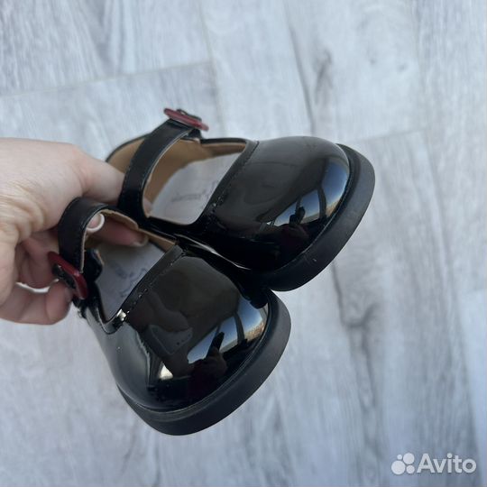 Туфли для девочки 25