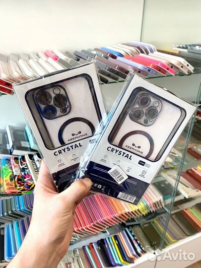 Чехлы на iPhone 14 Pro и 14 Pro Max (с MagSafe)