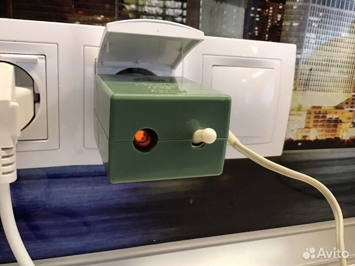 Прибор для серебрения воды