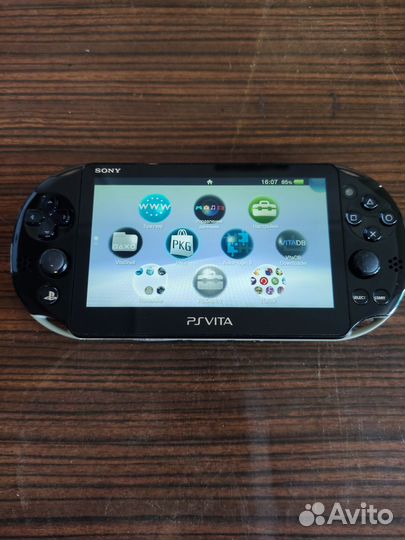 PS Vita Slim 2000 God Eater 2 Limited