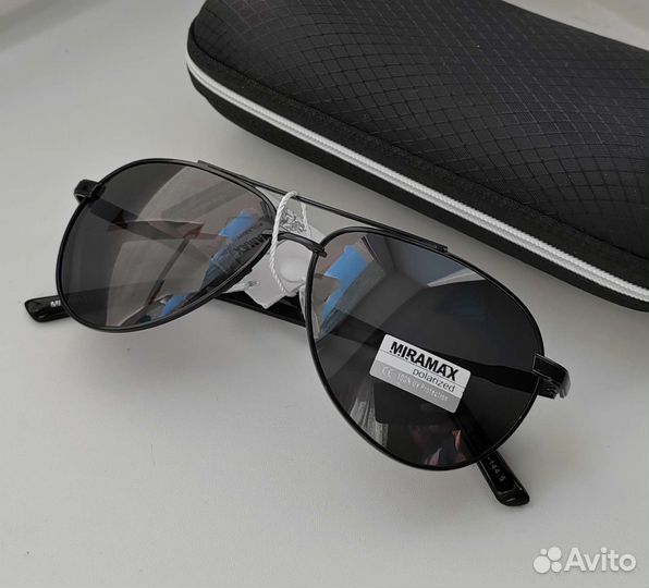Солнцезащитные очки Aviator черные