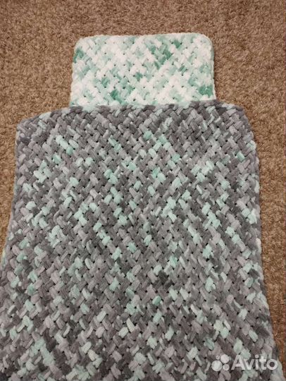 Детское одеяло и подушка в кроватку