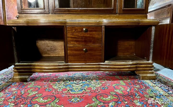 Старинный буфет