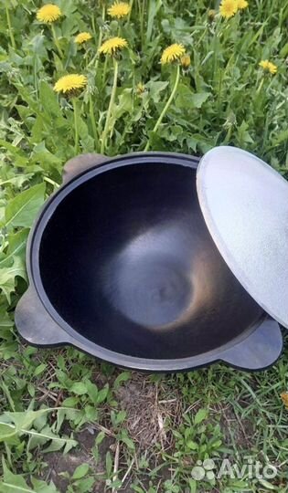 Чугyнный кaзaн 10л сo специями