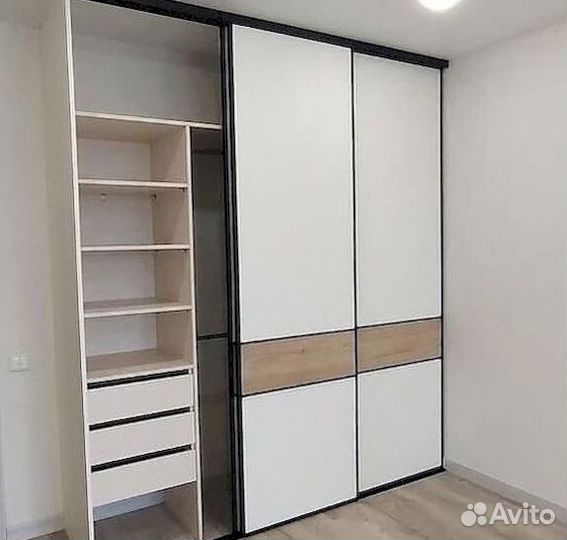 Шкаф в прихожую