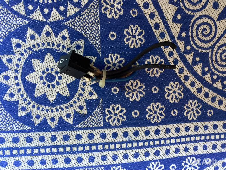 Кнопка вкл/выкл