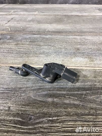 Датчик положения кузова Audi Q7 4M Q8 Touareg