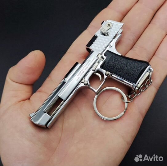 Брелок пистолет Desert Eagle масшта 3:1