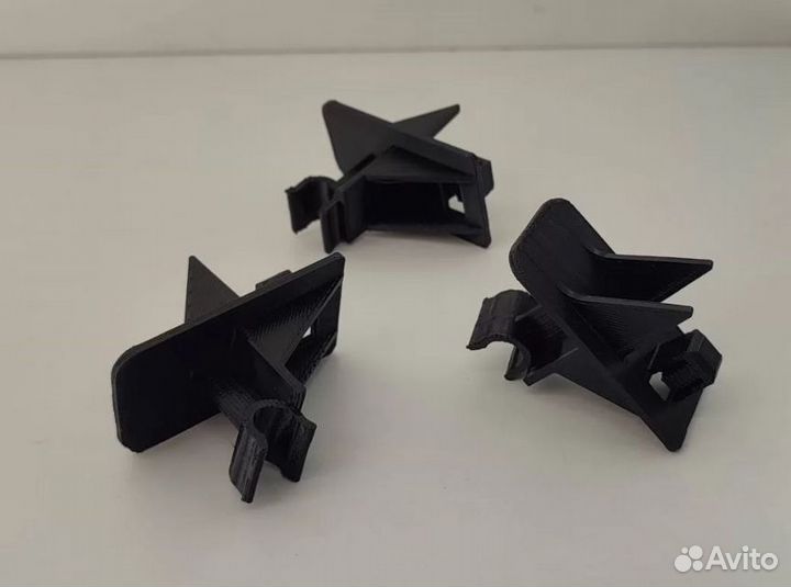 Фиксатор упора капота для Toyota Avensis