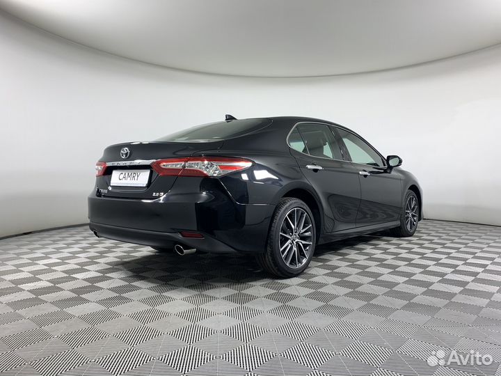 Toyota Camry 2.5 AT, 2023