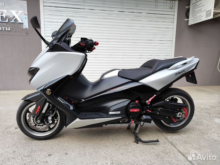 Yamaha tmax (XP530D-A)