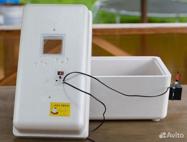 Инкубатор Несушка 36 яиц №70