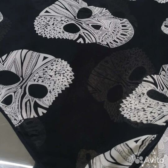 Платок большой Skull принт