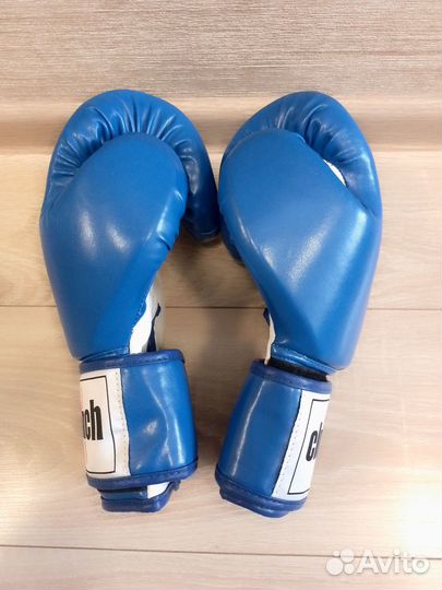 Боксерские перчатки 10 oz clinch