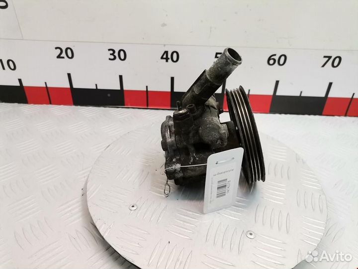 Насос гидроусилителя руля Mazda 323 BA 1995