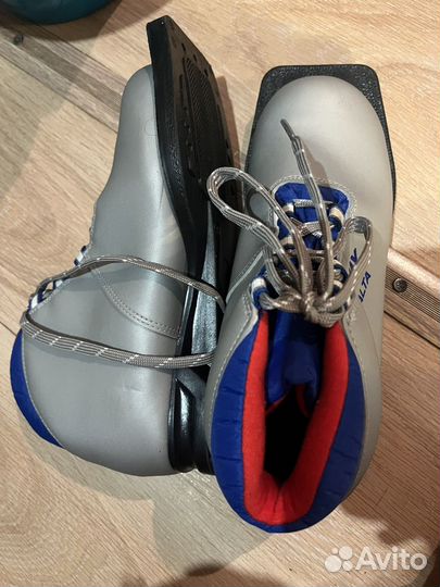 Беговые лыжи 140 см