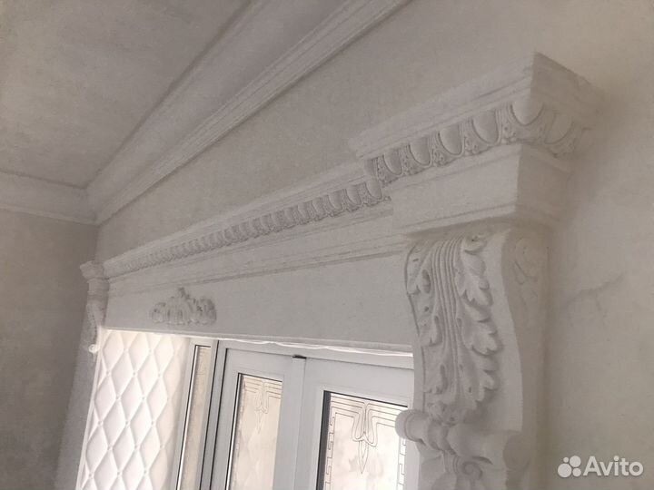Установка карнизов и гипсовых изделий