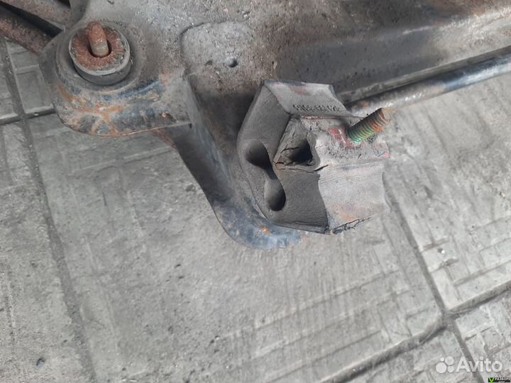 Подрамник audi 80 b3 1,8
