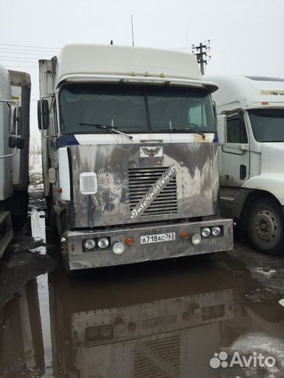 International 9800 с полуприцепом, 1998