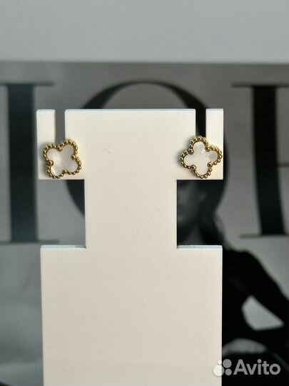 Серьги гвоздики в стиле Van Cleef