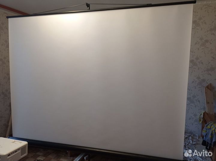 Аренда проектора и экрана