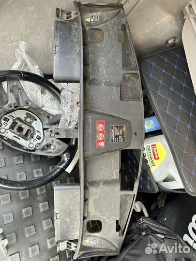 Накладка панели передняя Mercedes-Benz E-Class