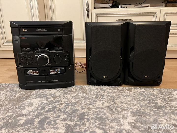 Музыкальный центр LG