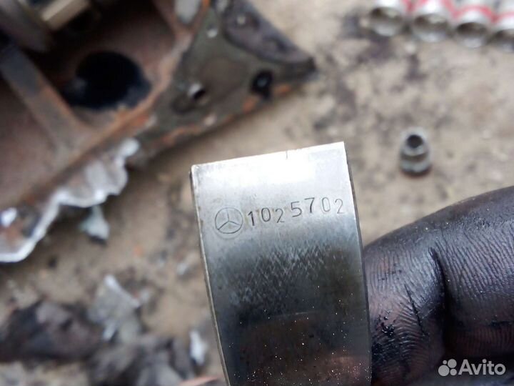 Коленвал спринтер 2.3 ом 601