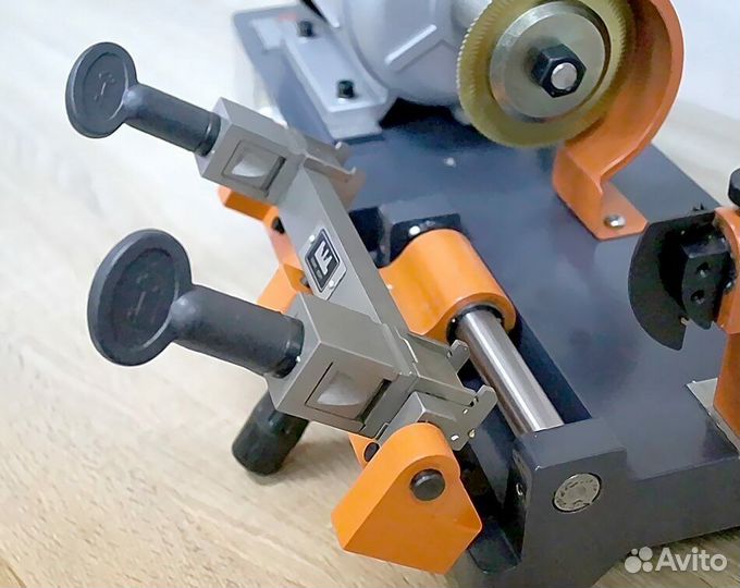 Станок для изготовления ключей Кейворд 202А