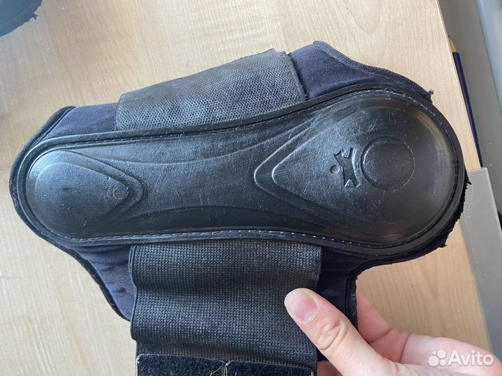 Ногавки для лошади