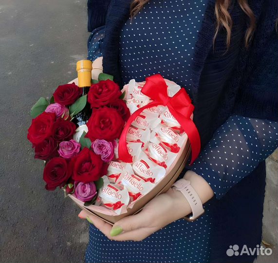 Съедобные букеты, ореховые боксы, шоколад