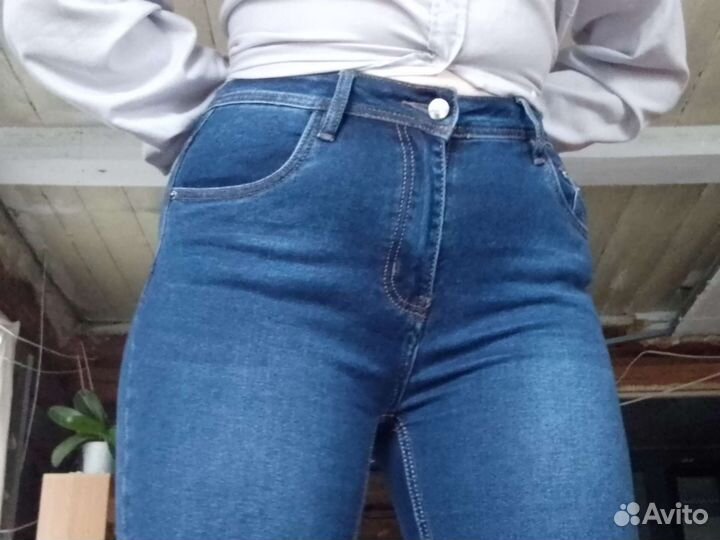 Джинсы
