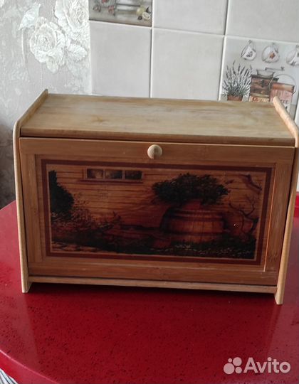 Хлебница деревянная