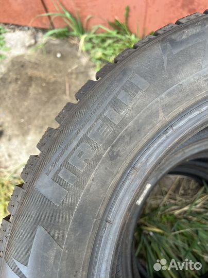 Pirelli Ice Zero 185/65 R15 19B