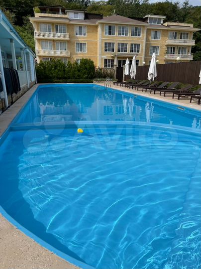 2-к. квартира, 83 м², 2/3 эт.