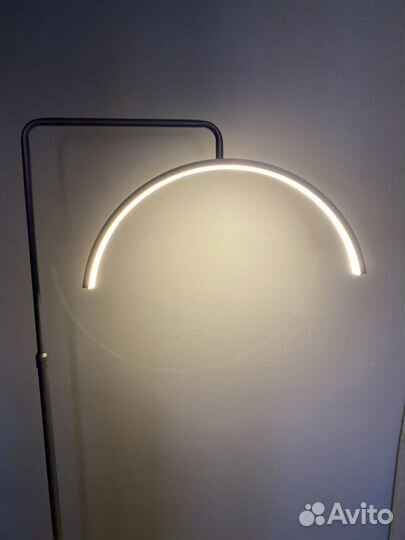Бестеневая лампа торшер