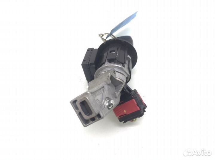 Замок зажигания Renault Clio 3 1.4 I 2005