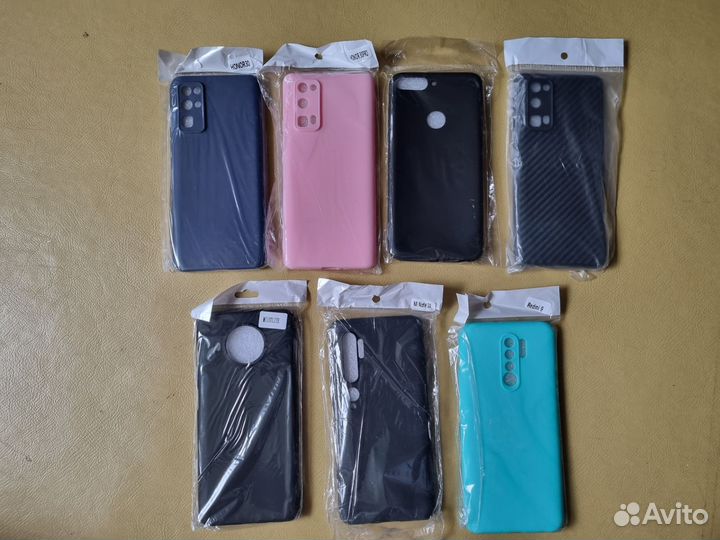 Чехлы и стёкла на телефон новые