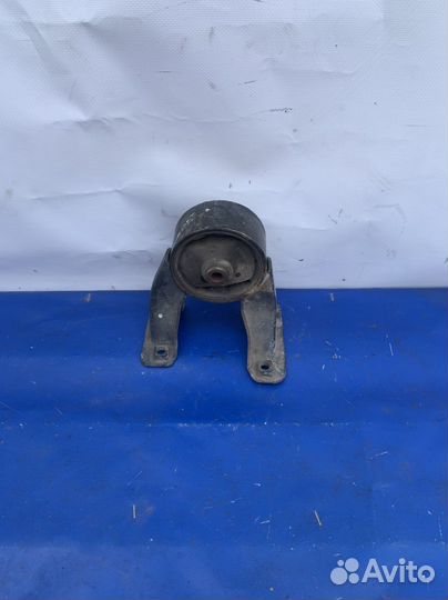 Подушка двигателя задняя hyundai matrix