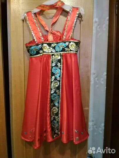 Сарафан для утренников в народном стиле. Шили на з