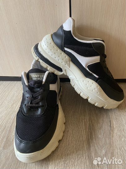 Кроссовки tommy jeans р37