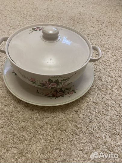 Супница и блюдо