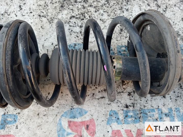 Стойка передняя правая mitsubishi dion