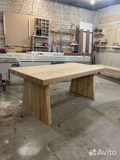Стол обеденный из массива дуба