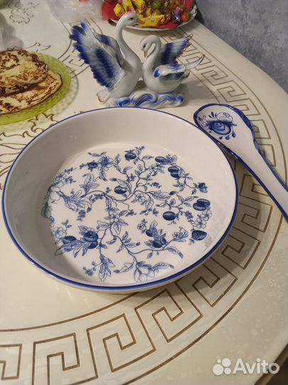 Фарфоровая посуда гжель