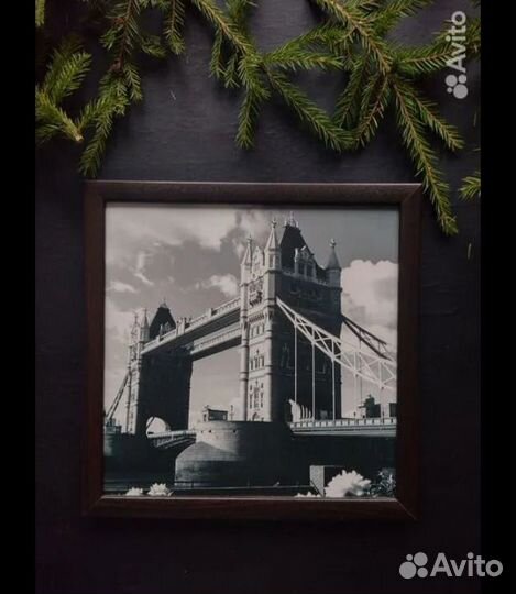 Картины в монохроме в рамке